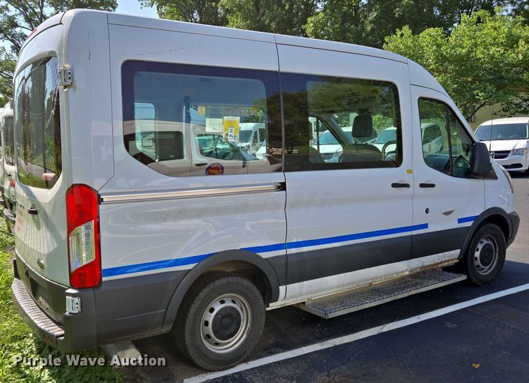 image for item EC4324 2017 Ford Transit 150 delivery van