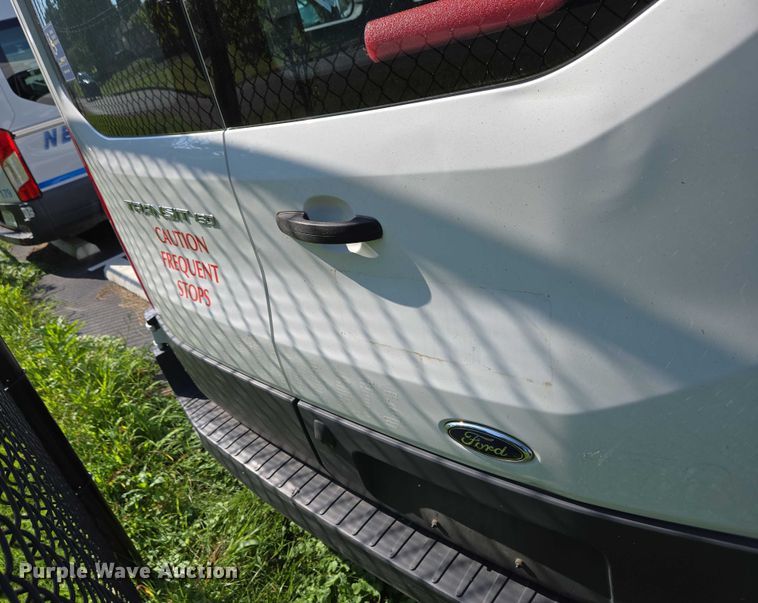 image for item EC4324 2017 Ford Transit 150 delivery van