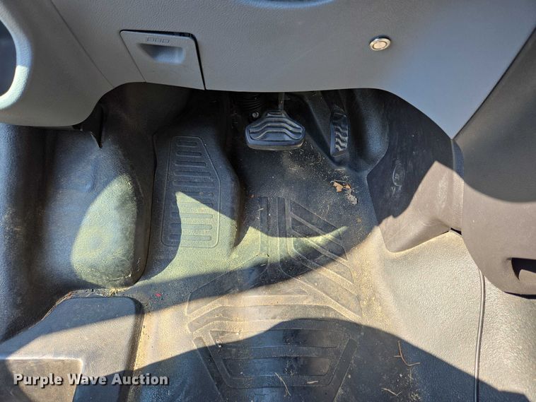 image for item EC4324 2017 Ford Transit 150 delivery van