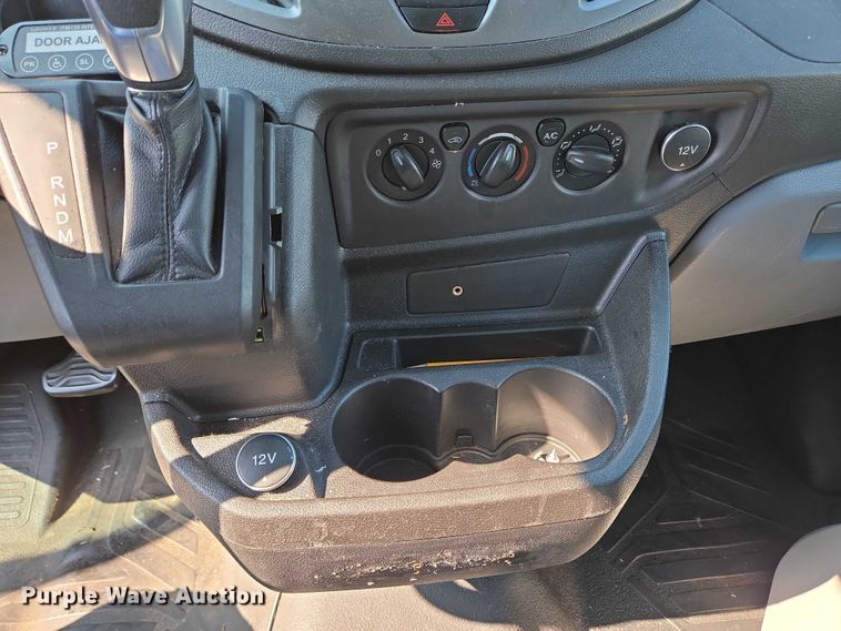 image for item EC4324 2017 Ford Transit 150 delivery van