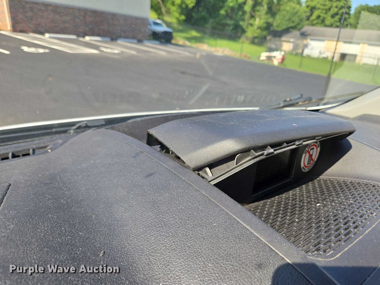 image for item EC4324 2017 Ford Transit 150 delivery van