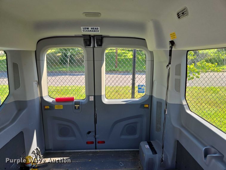 image for item EC4324 2017 Ford Transit 150 delivery van