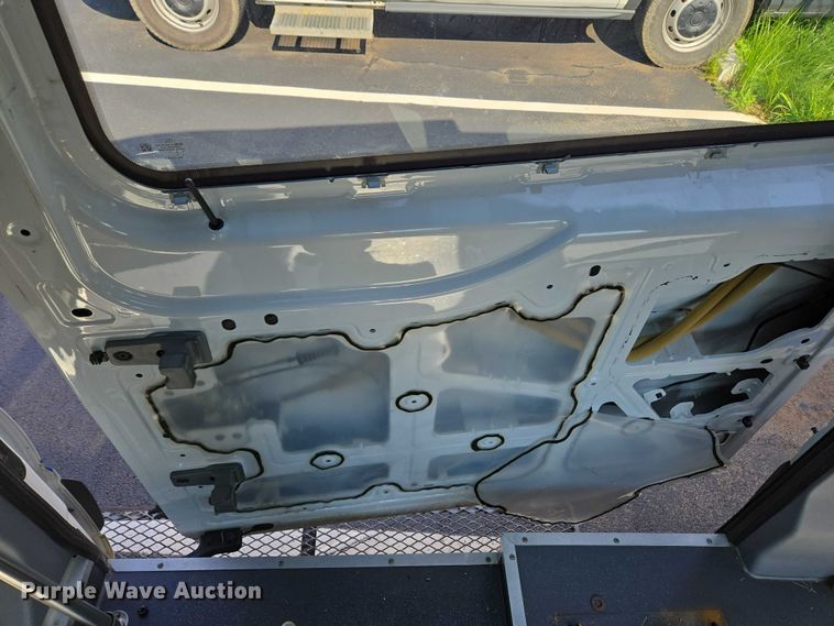 image for item EC4324 2017 Ford Transit 150 delivery van