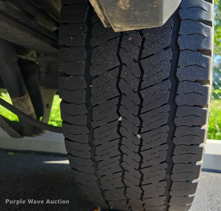 image for item EC4324 2017 Ford Transit 150 delivery van