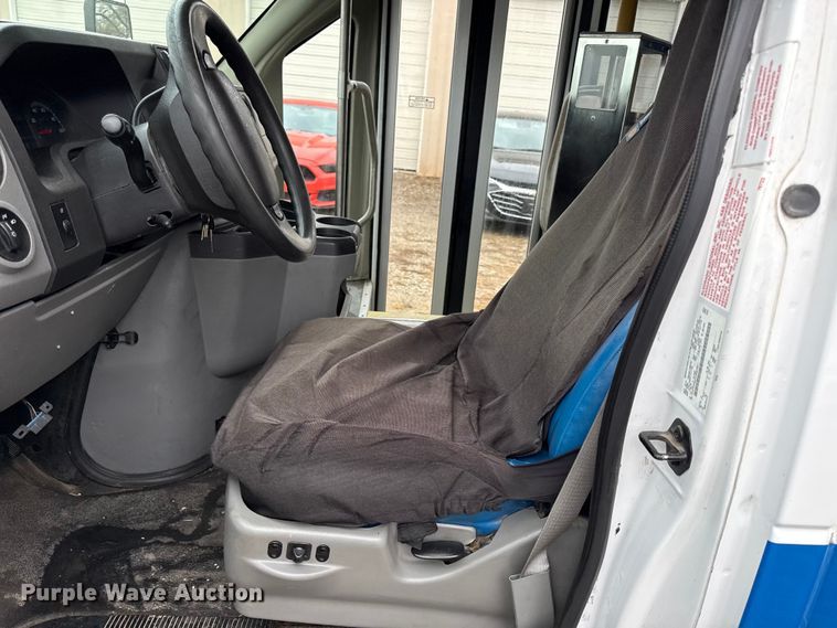 image for item EC4482 2013 Ford E450 Super Duty shuttle bus