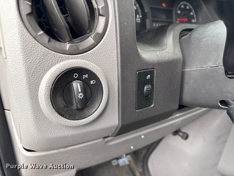 image for item EC4482 2013 Ford E450 Super Duty shuttle bus