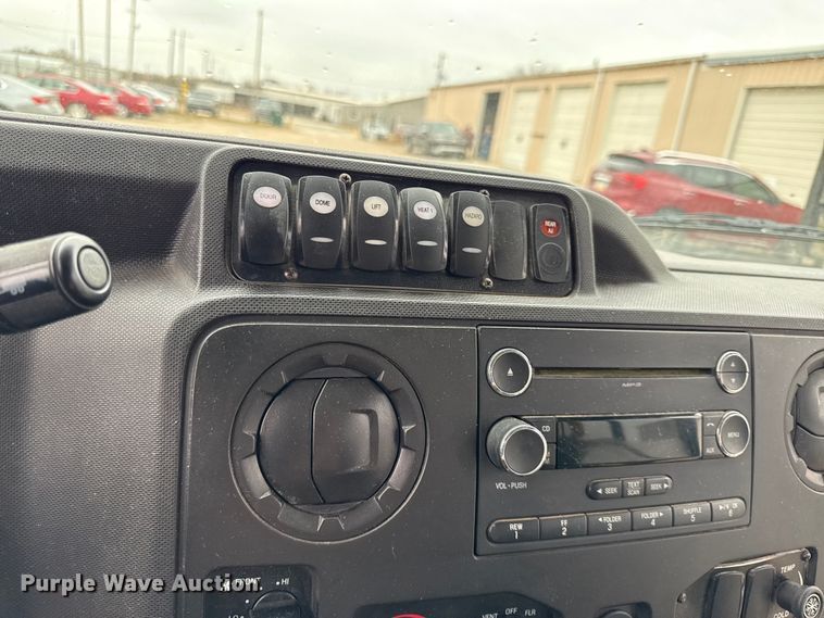 image for item EC4482 2013 Ford E450 Super Duty shuttle bus