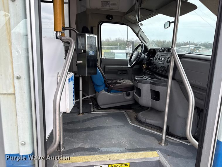 image for item EC4482 2013 Ford E450 Super Duty shuttle bus