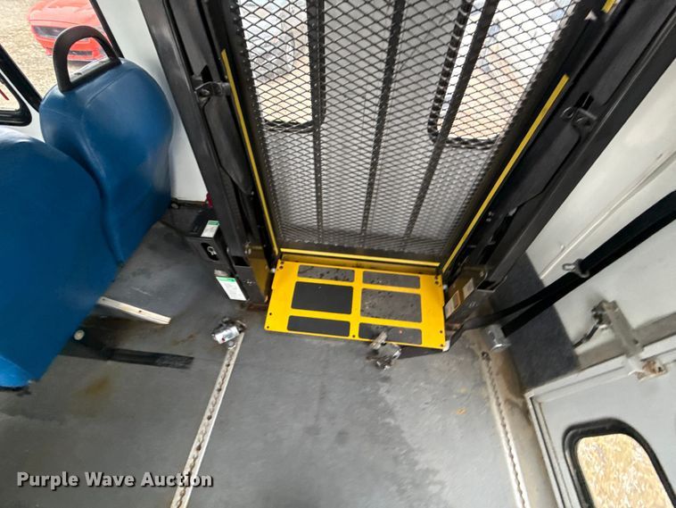 image for item EC4482 2013 Ford E450 Super Duty shuttle bus