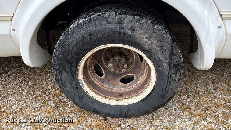 image for item EC4482 2013 Ford E450 Super Duty shuttle bus