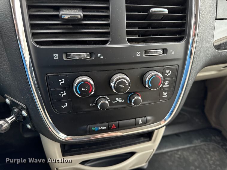 image for item EC4483 2015 Dodge Grand Caravan handicap accessible van