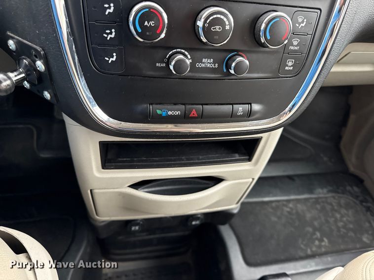 image for item EC4483 2015 Dodge Grand Caravan handicap accessible van