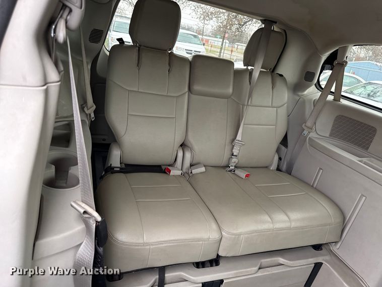 image for item EC4483 2015 Dodge Grand Caravan handicap accessible van