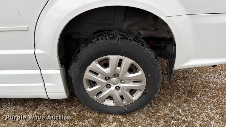 image for item EC4483 2015 Dodge Grand Caravan handicap accessible van