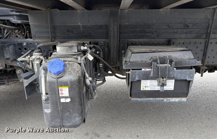 image for item EC8144 2019 Isuzu NRR box truck