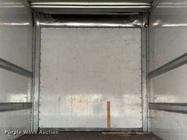 image for item EC8144 2019 Isuzu NRR box truck