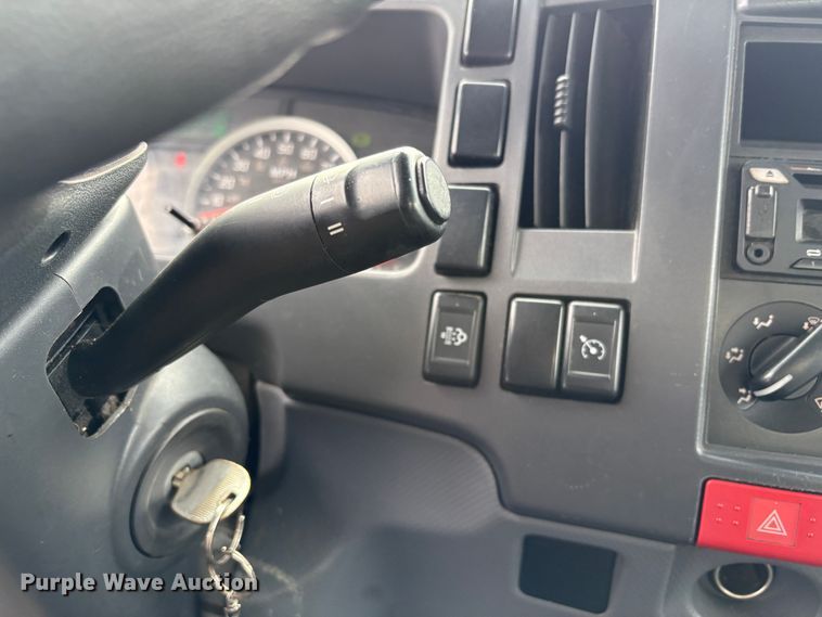 image for item EC8144 2019 Isuzu NRR box truck