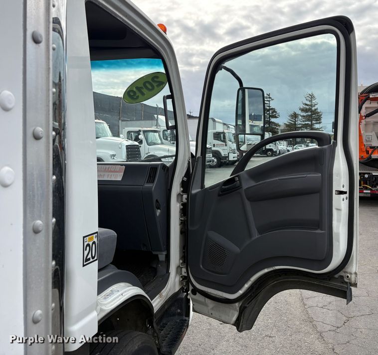 image for item EC8144 2019 Isuzu NRR box truck