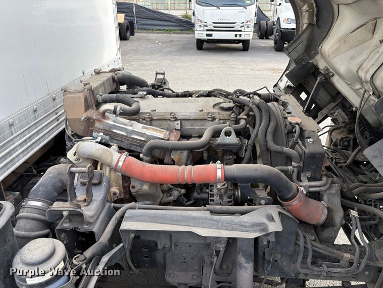 image for item EC8144 2019 Isuzu NRR box truck