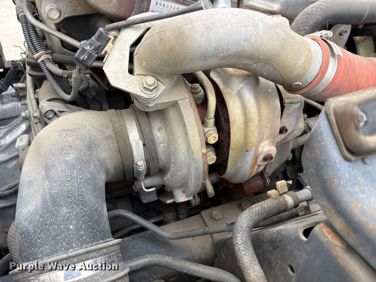 image for item EC8144 2019 Isuzu NRR box truck