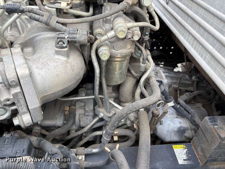 image for item EC8144 2019 Isuzu NRR box truck