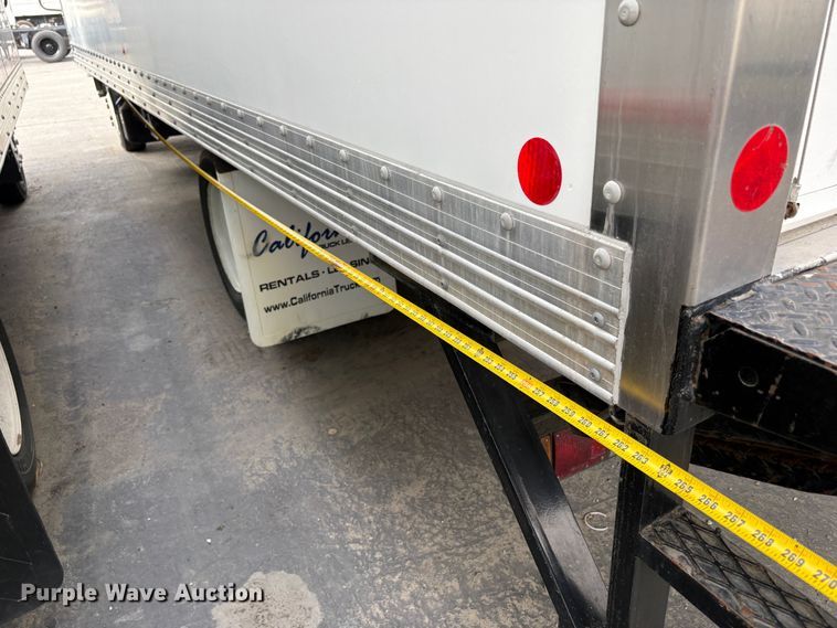 image for item EC8144 2019 Isuzu NRR box truck