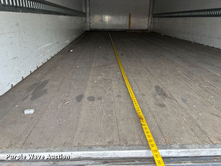 image for item EC8144 2019 Isuzu NRR box truck