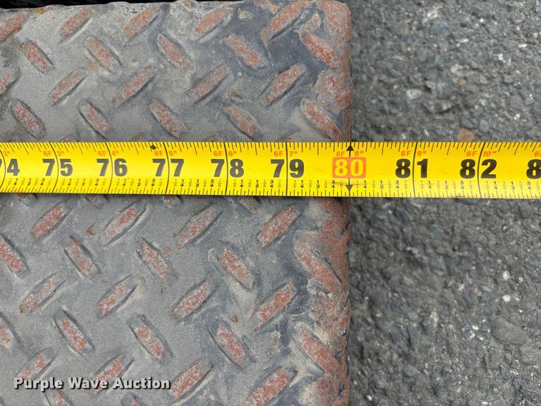 image for item EC8144 2019 Isuzu NRR box truck