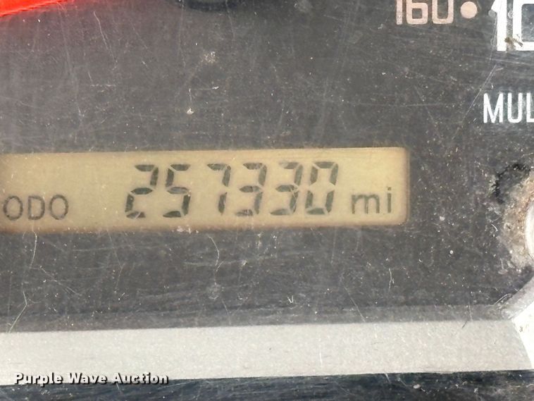 image for item EC8144 2019 Isuzu NRR box truck