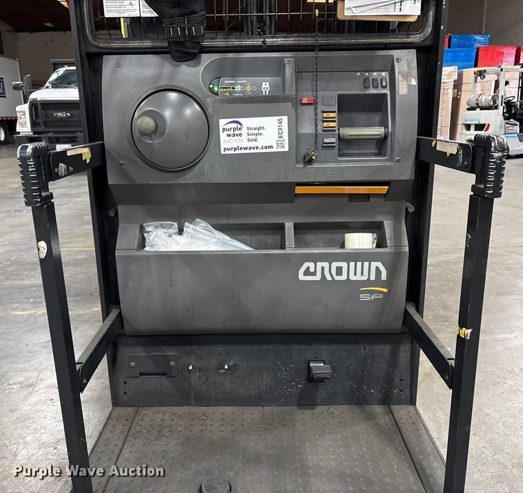 image for item EC8145 2018 Crown SP3520-30 order picker