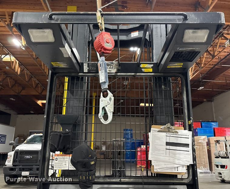 image for item EC8145 2018 Crown SP3520-30 order picker