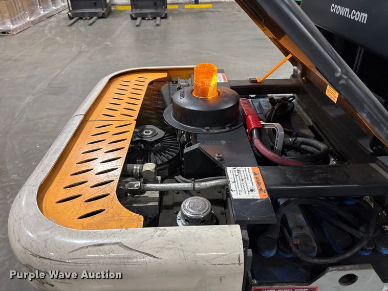 image for item EC8145 2018 Crown SP3520-30 order picker