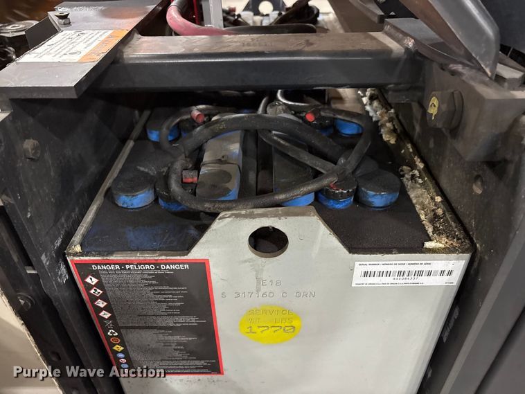 image for item EC8145 2018 Crown SP3520-30 order picker