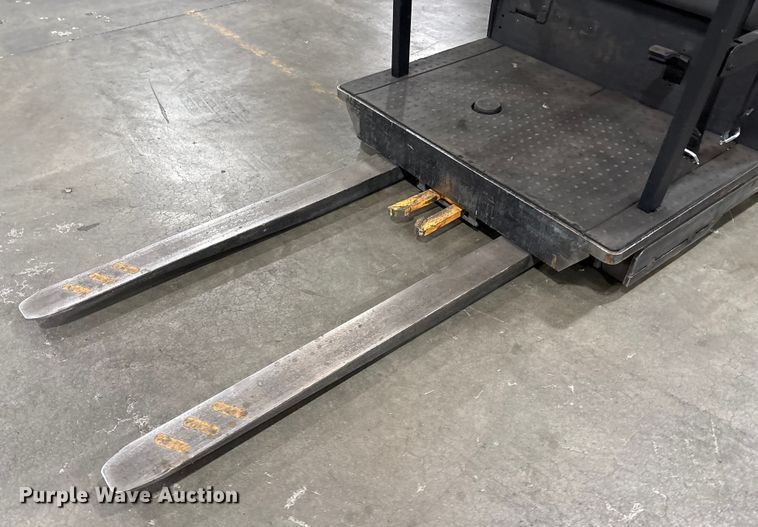 image for item EC8146 2018 Crown SP3520-30 order picker