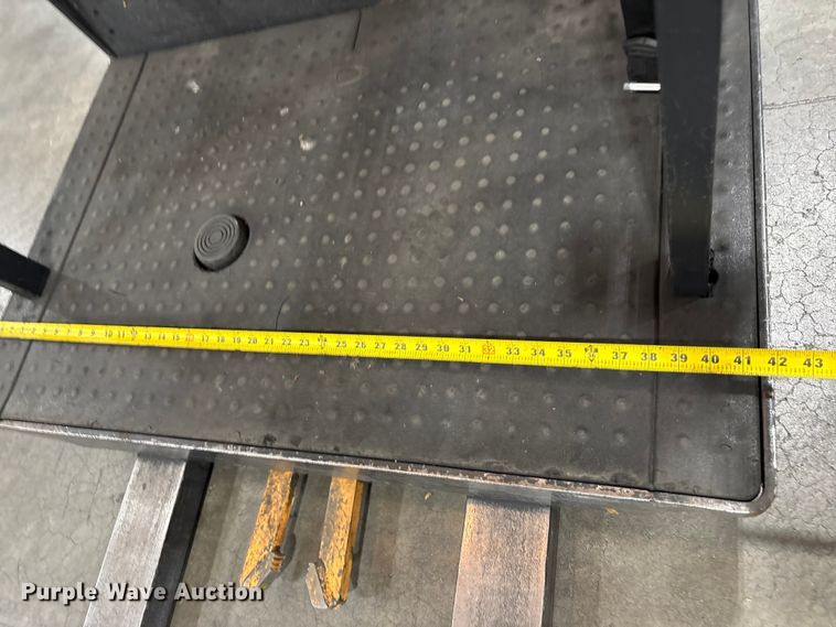 image for item EC8146 2018 Crown SP3520-30 order picker