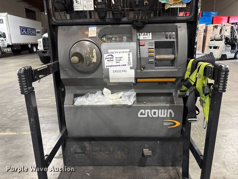 image for item EC8146 2018 Crown SP3520-30 order picker