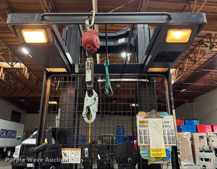 image for item EC8146 2018 Crown SP3520-30 order picker