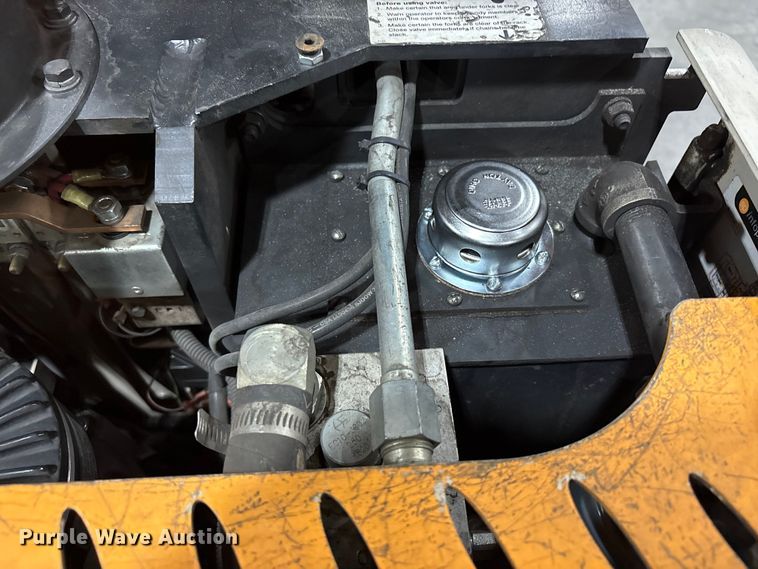 image for item EC8146 2018 Crown SP3520-30 order picker