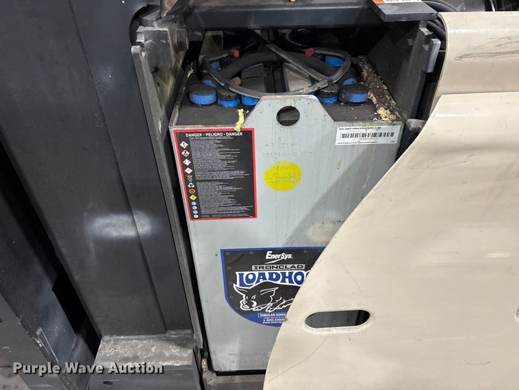 image for item EC8146 2018 Crown SP3520-30 order picker