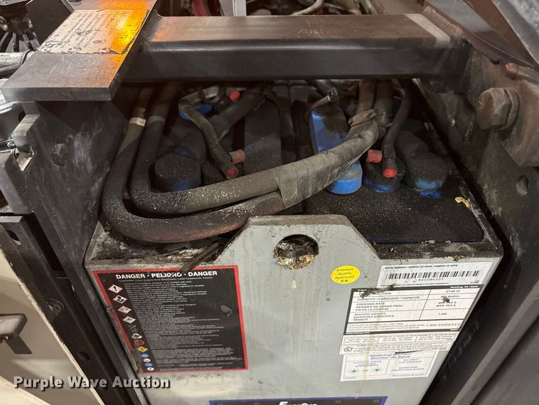 image for item EC8146 2018 Crown SP3520-30 order picker