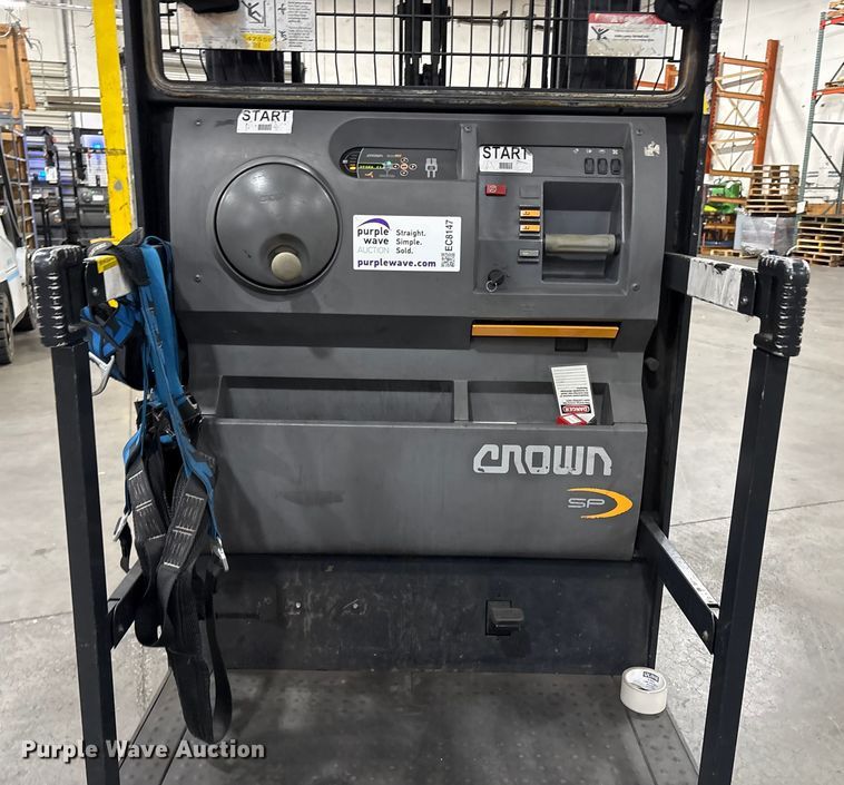 image for item EC8147 2017 Crown SP3500-30 order picker