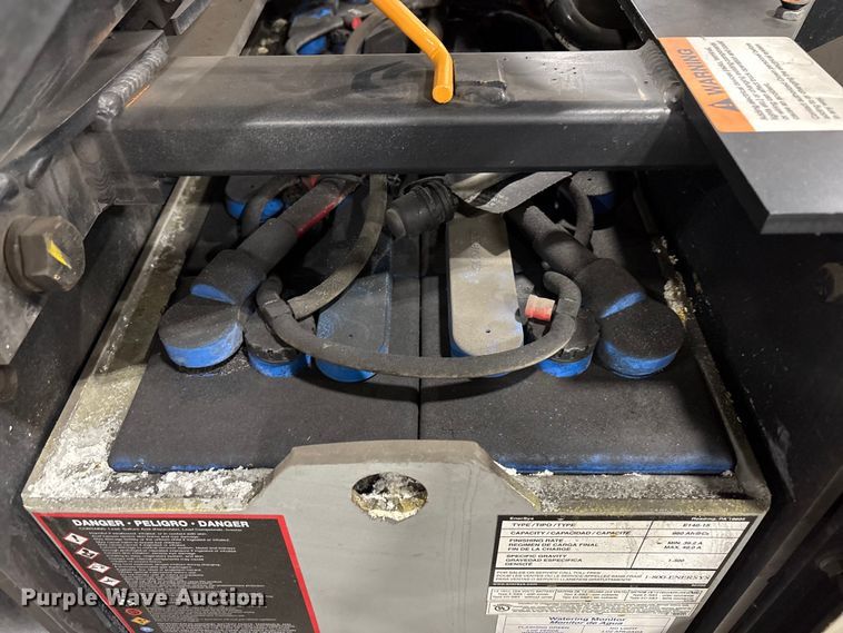 image for item EC8147 2017 Crown SP3500-30 order picker