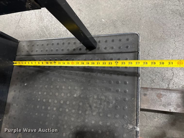 image for item EC8148 2015 Crown SP3520-30 order picker