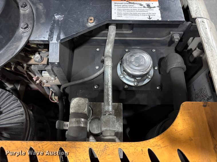 image for item EC8148 2015 Crown SP3520-30 order picker