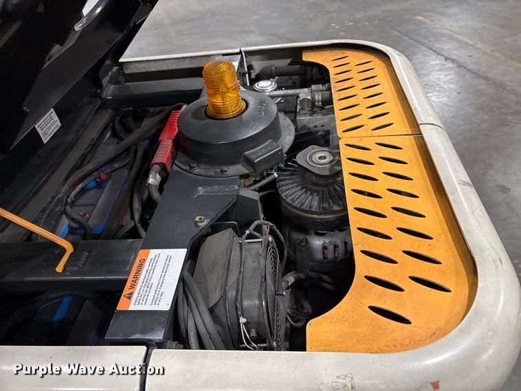 image for item EC8148 2015 Crown SP3520-30 order picker