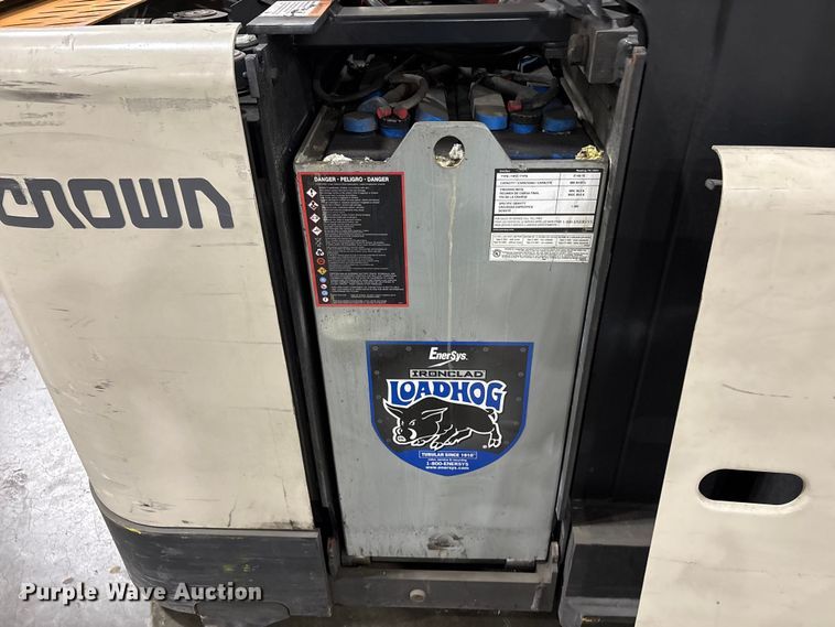 image for item EC8148 2015 Crown SP3520-30 order picker