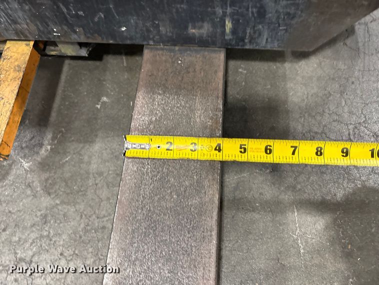 image for item EC8149 2017 Crown SP3520-30 order picker