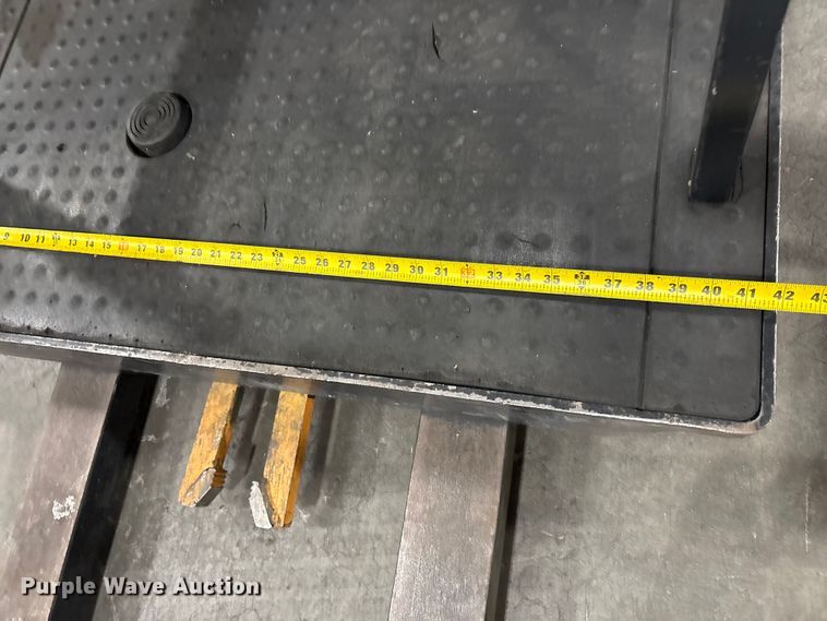 image for item EC8149 2017 Crown SP3520-30 order picker