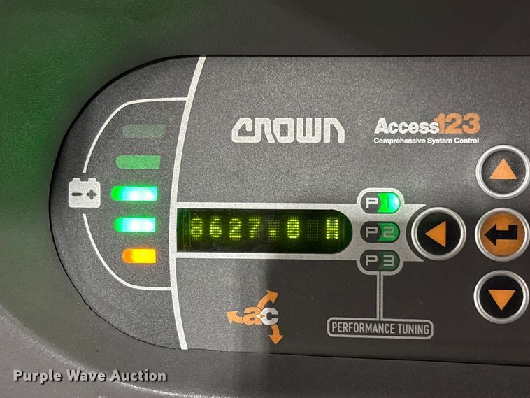 image for item EC8149 2017 Crown SP3520-30 order picker