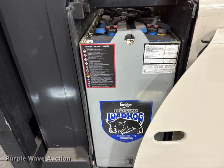 image for item EC8150 2017 Crown SP3520-30 order picker